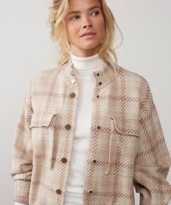 Knitted jacket with check