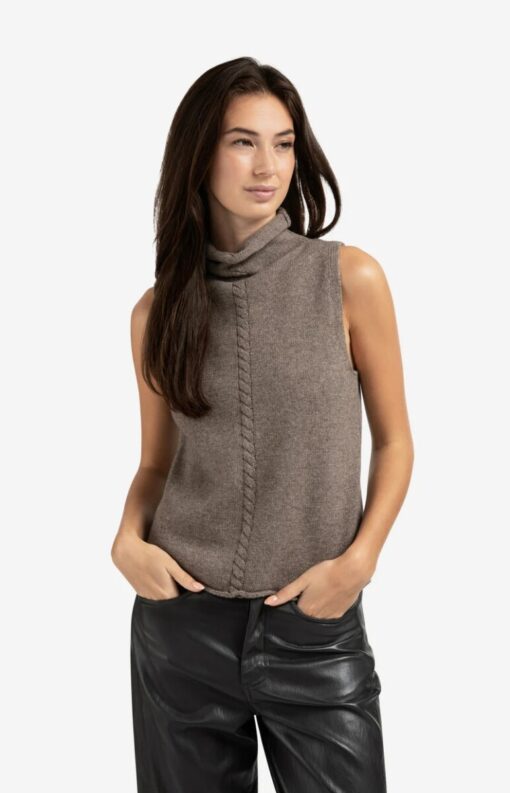 YAYA: Mouwloze trui met col en kabeldetail