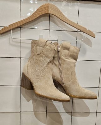 Basic-Life Short Cowboy Boots